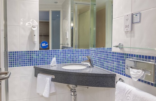 Kettering Hotel | Holiday Inn Express Kettering by IHG