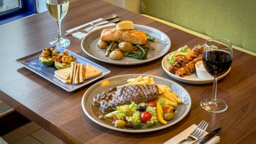 Stratford and New Town Hotel | Holiday Inn Express London Stratford by IHG