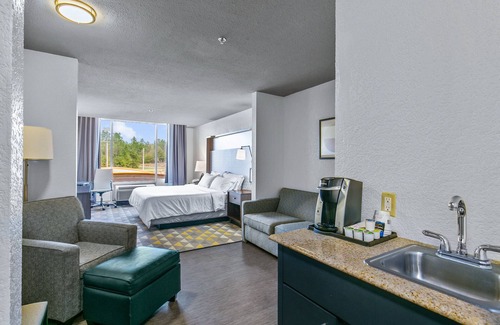 Lucedale Hotel | Holiday Inn Express Lucedale by IHG