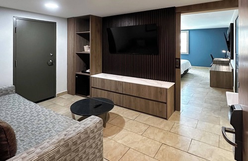 Zona Industrial Hotel | Holiday Inn Express Mérida by IHG