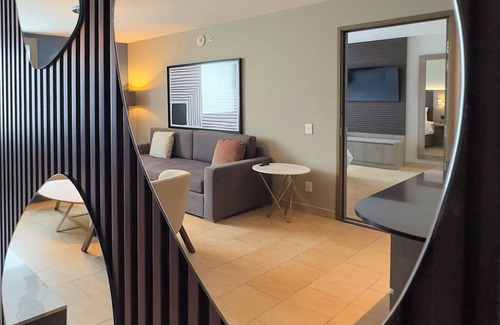 Zona Industrial Hotel | Holiday Inn Express Mérida by IHG