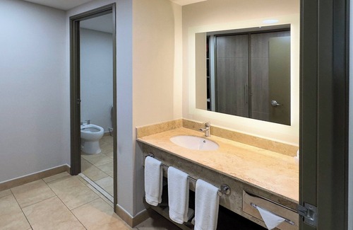 Zona Industrial Hotel | Holiday Inn Express Mérida by IHG