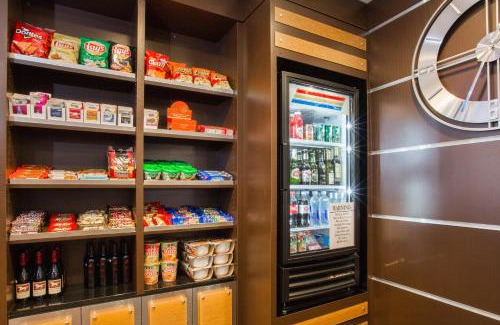 Mountain View Hotel | Holiday Inn Express Mountain View South Palo Alto by IHG