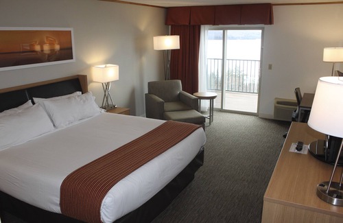 Munising Hotel | Holiday Inn Express Munising-Lakeview by IHG