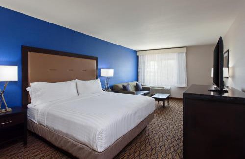 Colton Hotel | Holiday Inn Express San Bernardino Colton by IHG