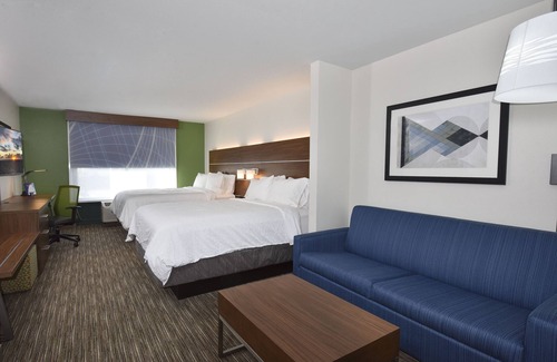 Selma Hotel | Holiday Inn Express Selma by IHG
