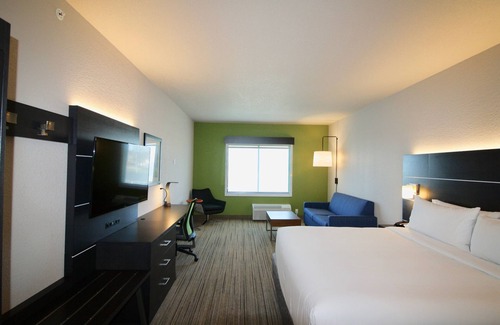 Kirksville Hotel | Holiday Inn Express & Suites Kirksville - University Area by IHG