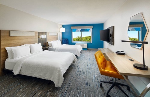 Triadelphia Hotel | Holiday Inn Express & Suites Wheeling by IHG