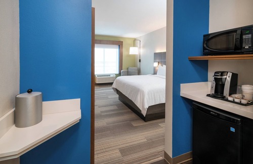 St. Peters Hotel | Holiday Inn Express & Suites St Peters by IHG