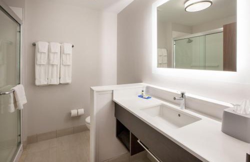 Chowchilla Hotel | Holiday Inn Express & Suites Yosemite Park Area by IHG