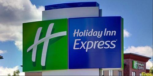 Carlisle Hotel | Holiday Inn Express & Suites - Carlisle Southwest I-81 by IHG