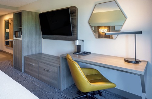 Newberry Hotel | Holiday Inn Express & Suites Newberry by IHG