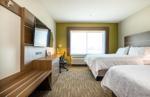 South San Jose Hotel | Holiday Inn Express & Suites - San Jose Silicon Valley by IHG