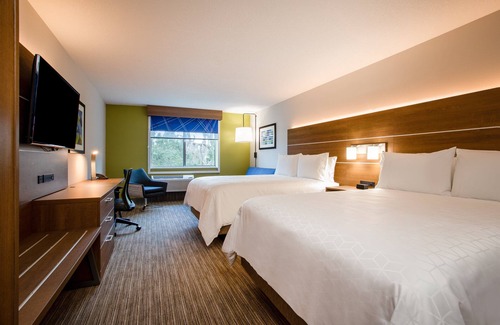 DeLand Hotel | Holiday Inn Express & Suites Deland South by IHG
