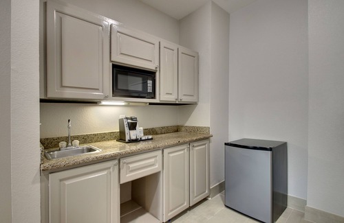 Laurel Hotel | Holiday Inn Express & Suites Laurel by IHG