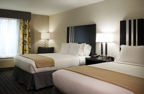 Madison Hotel | Holiday Inn Express & Suites Madison Central by IHG