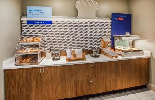 Trinidad Hotel | Holiday Inn Express & Suites Trinidad by IHG