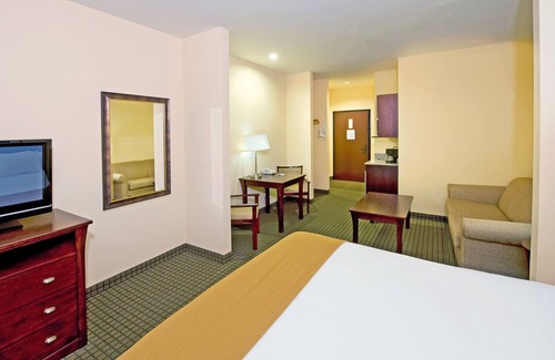 Willcox Hotel | Holiday Inn Express & Suites Willcox by IHG