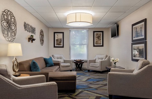 Tallahassee Hotel | Holiday Inn Express Tallahassee - I-10 E by IHG