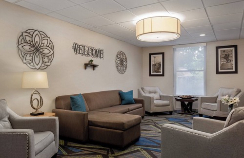 Tallahassee Hotel | Holiday Inn Express Tallahassee - I-10 E by IHG