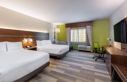 Moreno Valley Hotel | Holiday Inn Express & Suites Moreno Valley - Riverside by IHG
