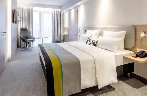 Elberfeld-Mitte Hotel | Holiday Inn Express Wuppertal - Hauptbahnhof by IHG