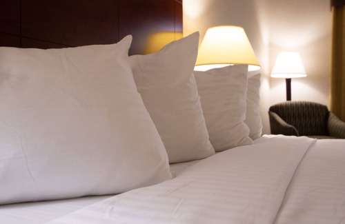 Yreka Hotel | Holiday Inn Express Yreka-Shasta Area by IHG