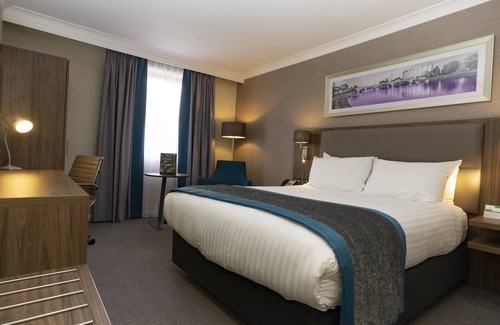 Nottingham Hotel | Holiday Inn Nottingham by IHG