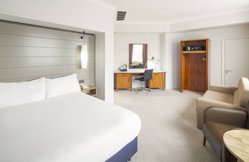 Peterborough Hotel | Holiday Inn Peterborough West by IHG