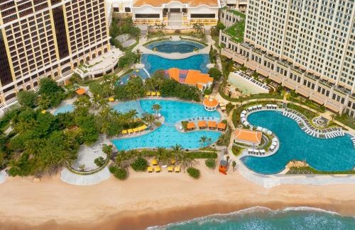Xuyen Moc Resort | Holiday Inn Resort Ho Tram Beach by IHG