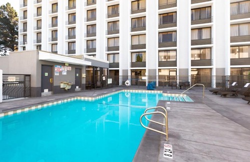 San Jose Hotel | Holiday Inn San Jose-Silicon Valley by IHG