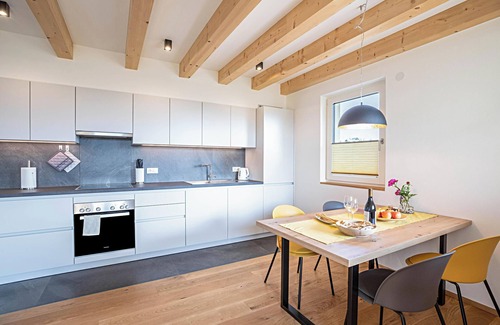 St. Michael/San Michele Apartment | Holiday Apartment 'Meine Bleibe - Olive' with Mountain View, Garden & Wi-Fi