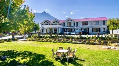 Skardu Hotel | Holiday Resort Skardu