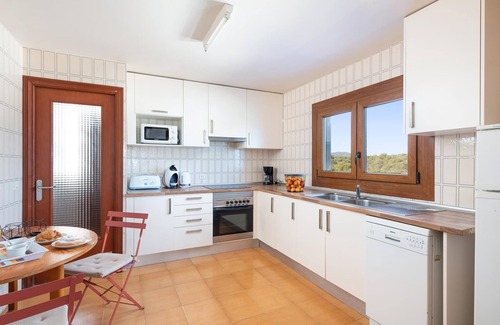 Cala Marcal Apartment | Holidays in Mallorca: renovated apartment with sea views