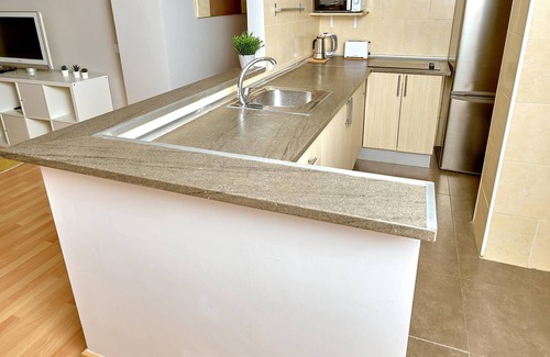 Plaza de Toros Vieja Apartment | Holidays2Malaga Salitre 3 bedroom up to 7 people High speed wifi