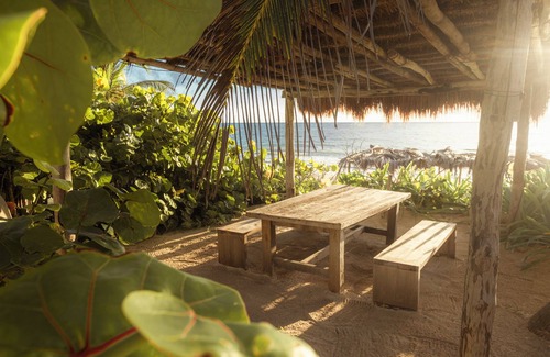 Zona Hotelera Villa | Holistic beachfront villa in the Sian Kaan | Tulum reserve for 14 people.