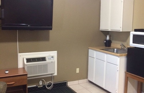 Taft Hotel | Holland Inn and Suites