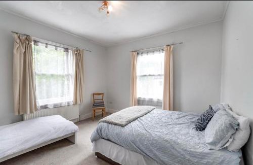 Retford House | Hollies House