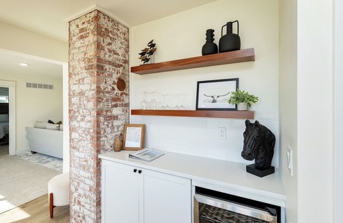 Winterset House | Holliwell Bridge Retreat - Private, Spacious & Close to town! Great for Groups!