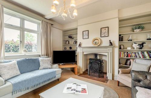 Lincoln House | Holly Farm