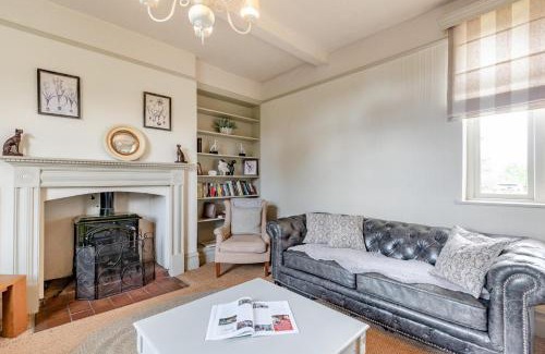 Lincoln House | Holly Farm