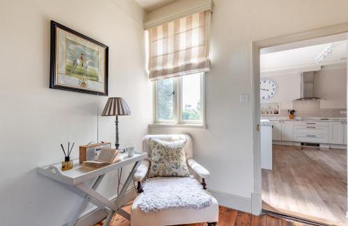 Lincoln House | Holly Farm