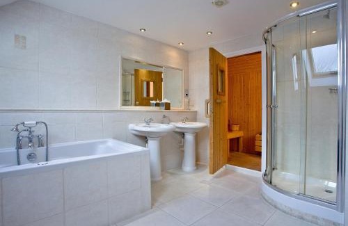 St Wenn Cabin | Holly