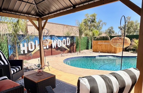 Tempe House | Hollywood in Tempe! 8 Beds+ASU+Pool+HT+16 Guests