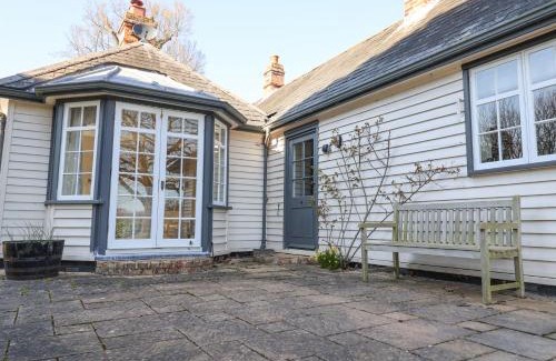 Tendring House | Holm Oak Lodge