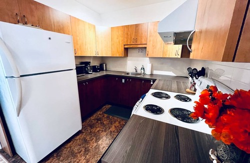 Viauville Apartment | Homa 4 | A haven of light | WiFi | Workdesk | AC