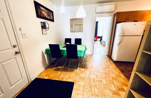 Viauville Apartment | Homa 4 | A haven of light | WiFi | Workdesk | AC