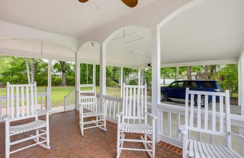 Conway House | Home 1 Mi to Dtwn Conway Great for Beach Days!