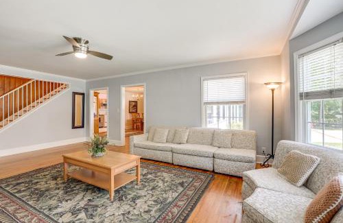 Conway House | Home 1 Mi to Dtwn Conway Great for Beach Days!