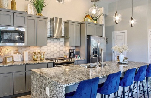 Biggs Field House | Home away from Home 4BR & 2.5BA